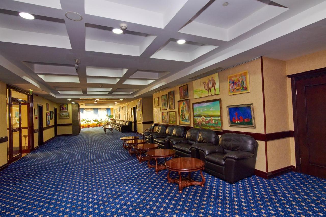 Grand Hotel Victory Aktau  Exterior photo Interior of the hotel