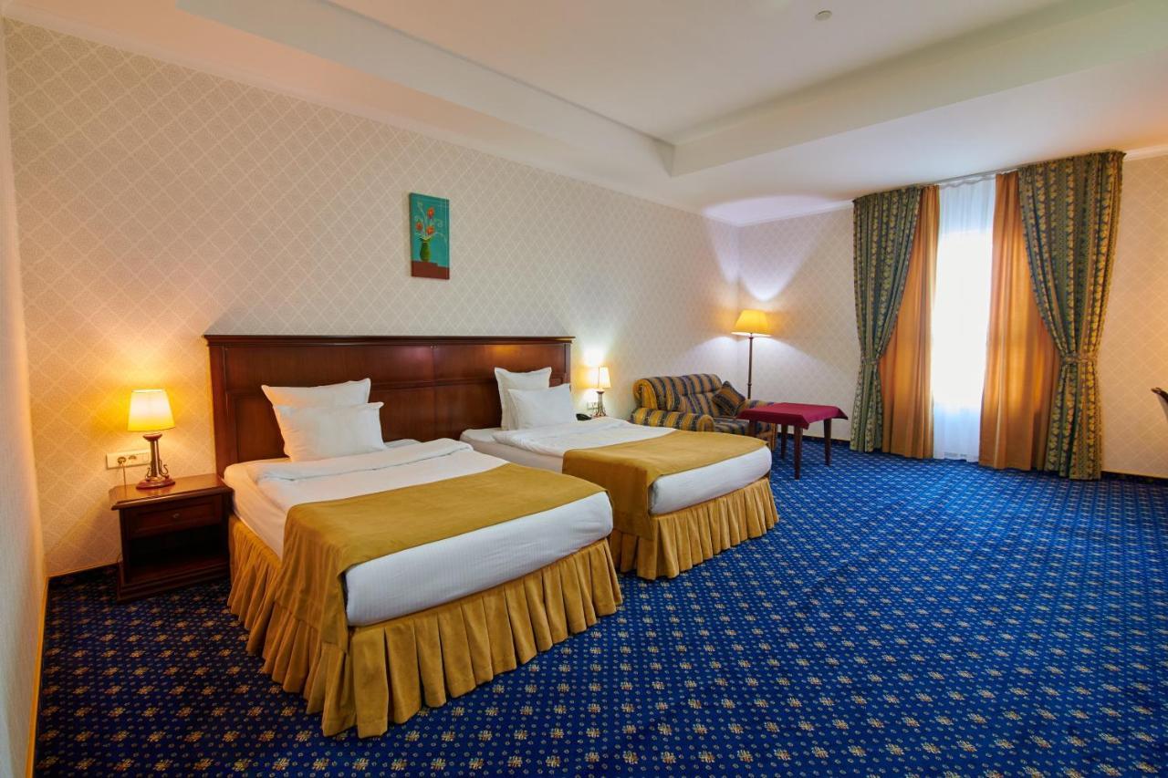 Grand Hotel Victory Aktau  Exterior photo